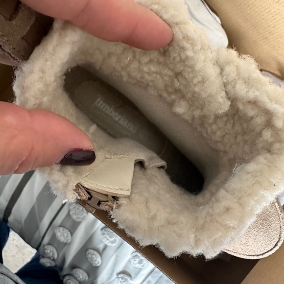 Timberland EK Granby 8450A Taupe Sherpa Zip Waterproof Ankle Boots Womens 7 - Picture 4 of 6
